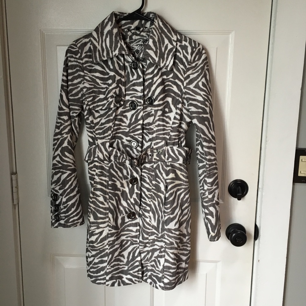 🎉HP🎉GUESS Women’s Zebra Print Trenchcoat 🧥👜 🦓 - Picture 4 of 16
